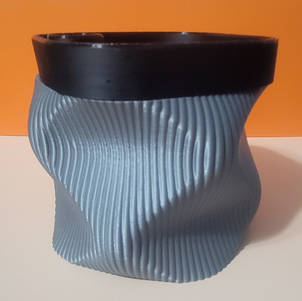 3D Printed Self Watering Squared Plant Pot