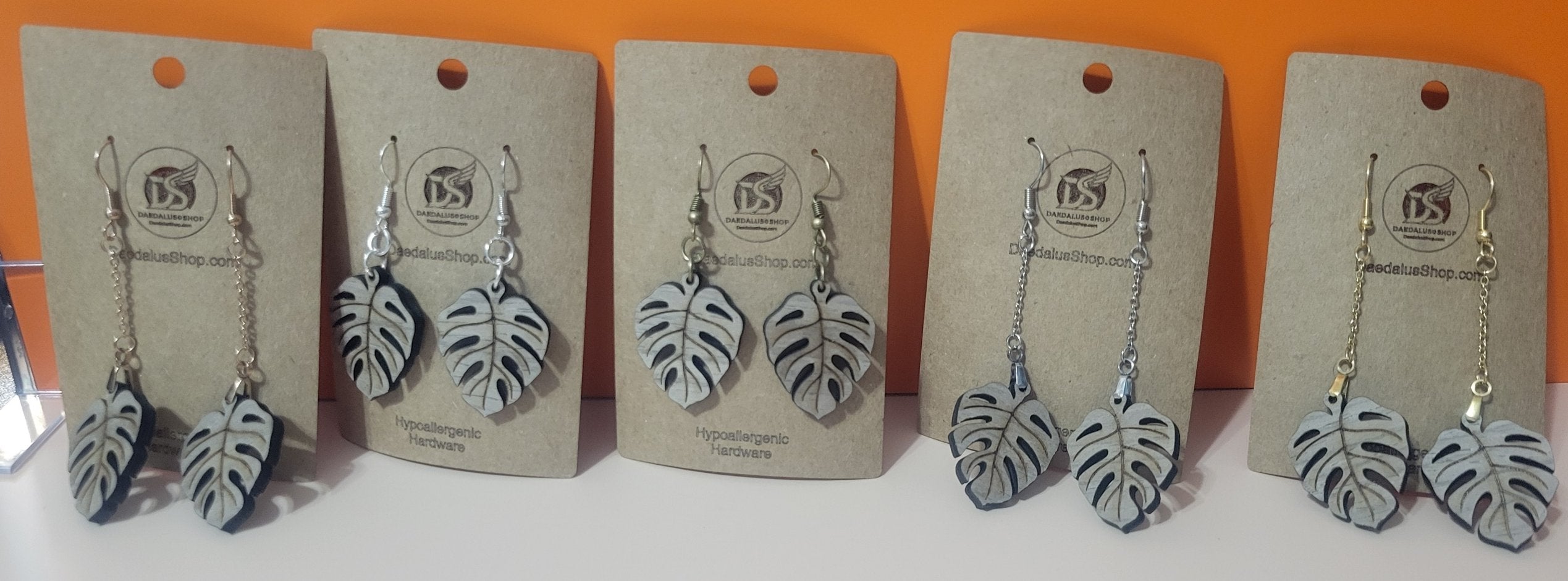 Leaf WalnutEarrings - 28mm x 25mm